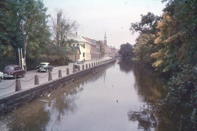 aodia219195xmlndalsn_tomtens_i_fond.jpg