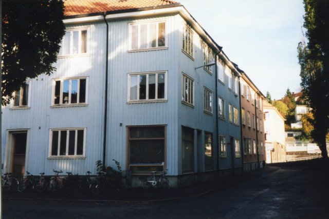 am12262001undersgkk.jpg