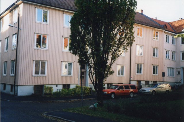 am12282001undersgkk.jpg