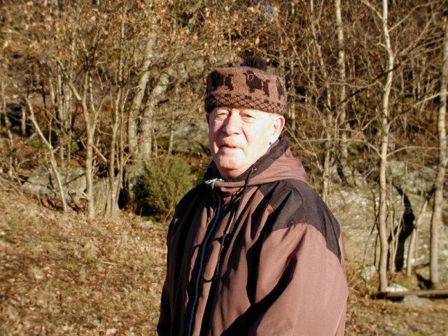 pb190054.jpg