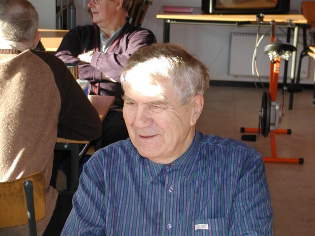 pb190085.jpg